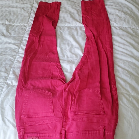 Raspberry Jeans 👖 - Picture 3 of 5